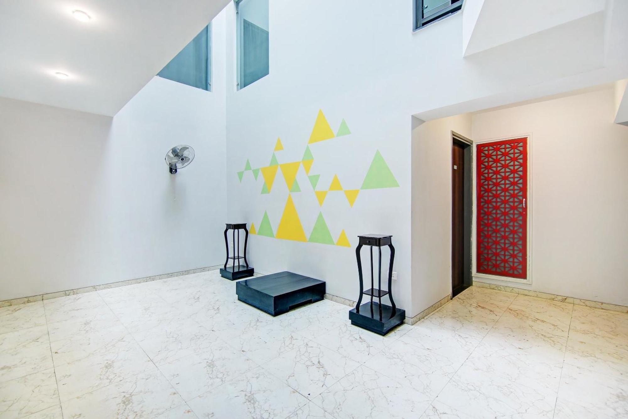 Super Townhouse Geetanjali Inn Gurgaon Exteriör bild