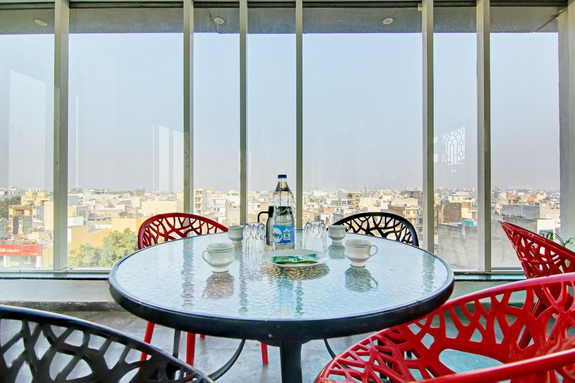 Super Townhouse Geetanjali Inn Gurgaon Exteriör bild